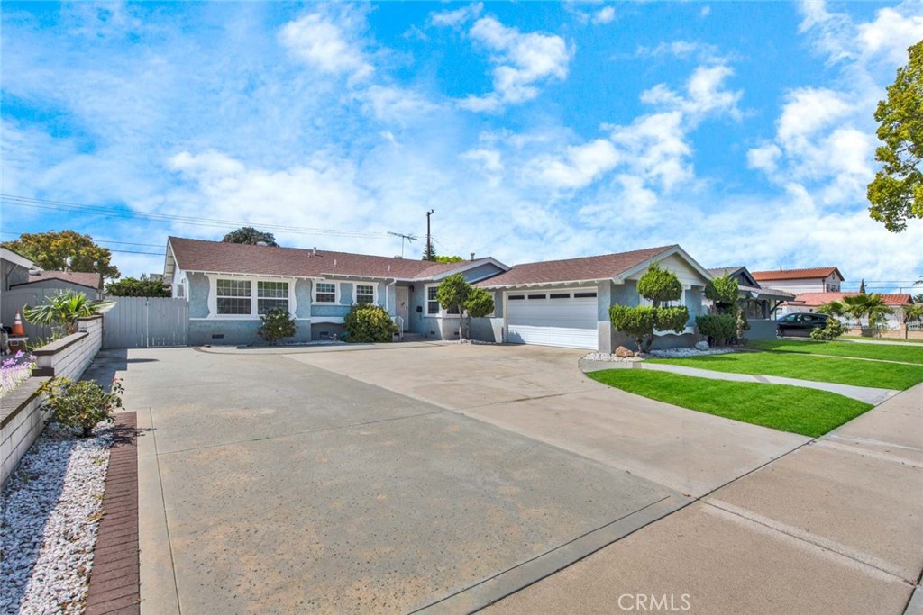 415 N Syracuse Street