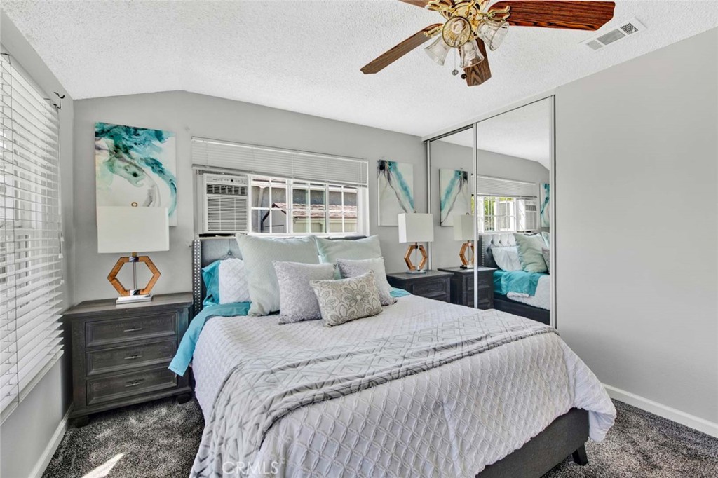 415 N Syracuse Street