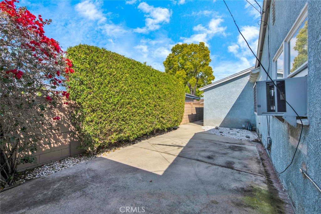 415 N Syracuse Street