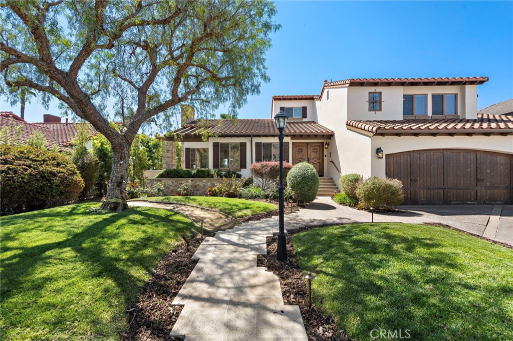 26016 Red Corral