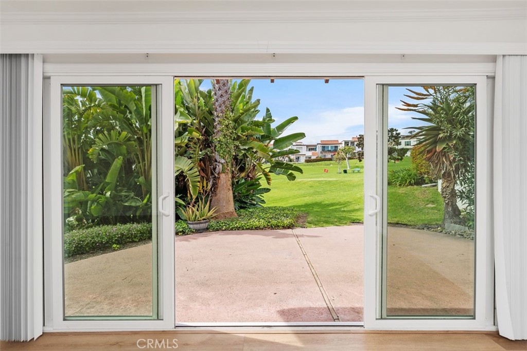 701 Calle Los Olivos