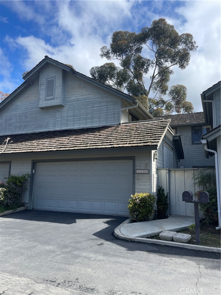 2050 Meadow View Lane