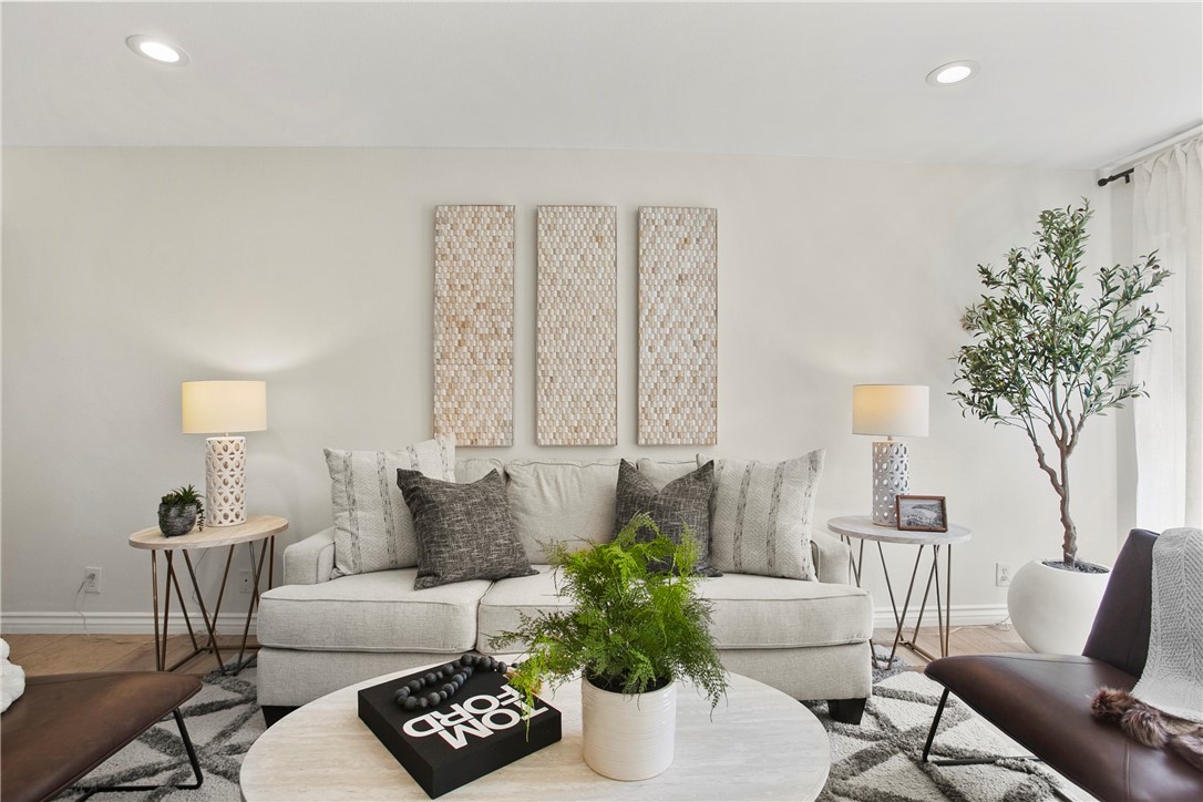 1801 Greenleaf Street 4