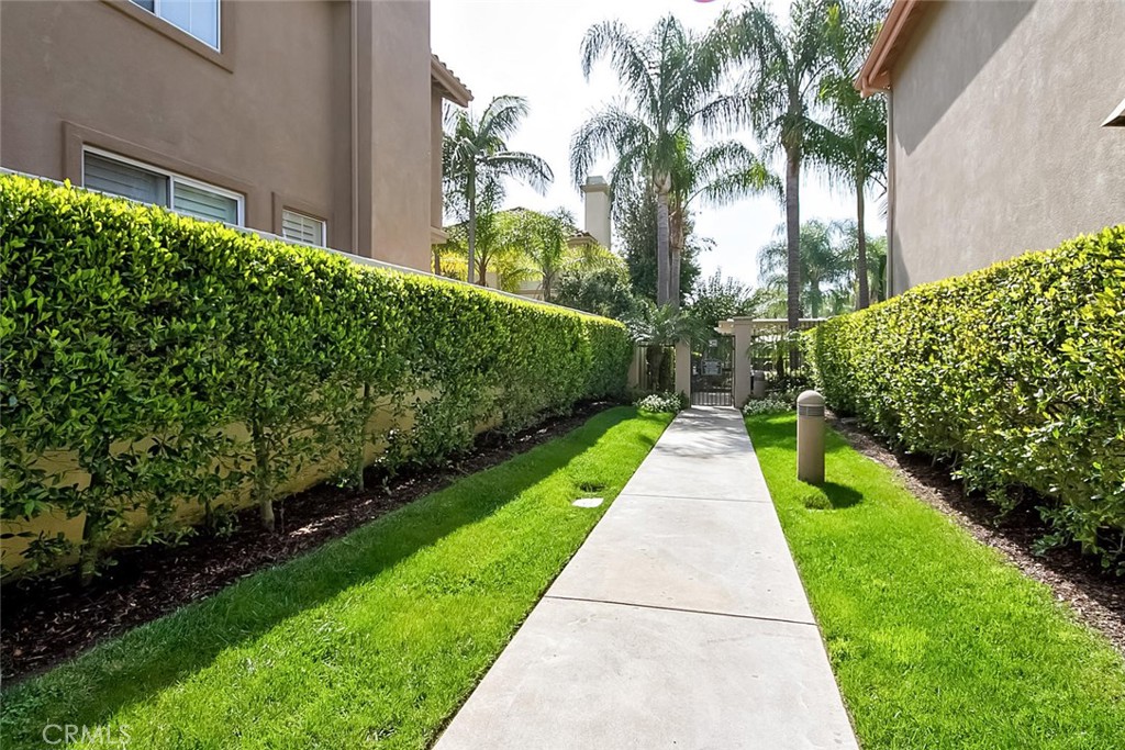 12841 Mackenzie Drive