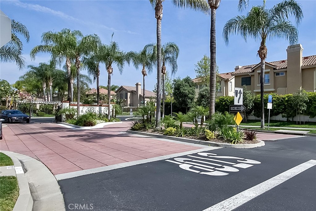 12841 Mackenzie Drive