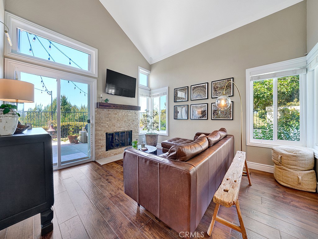 27379 Paseo La Serna