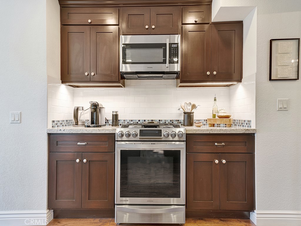 27379 Paseo La Serna