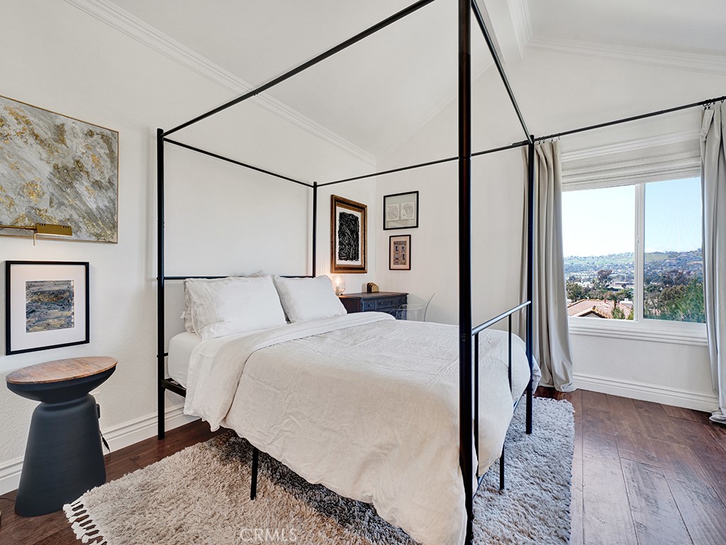 27379 Paseo La Serna