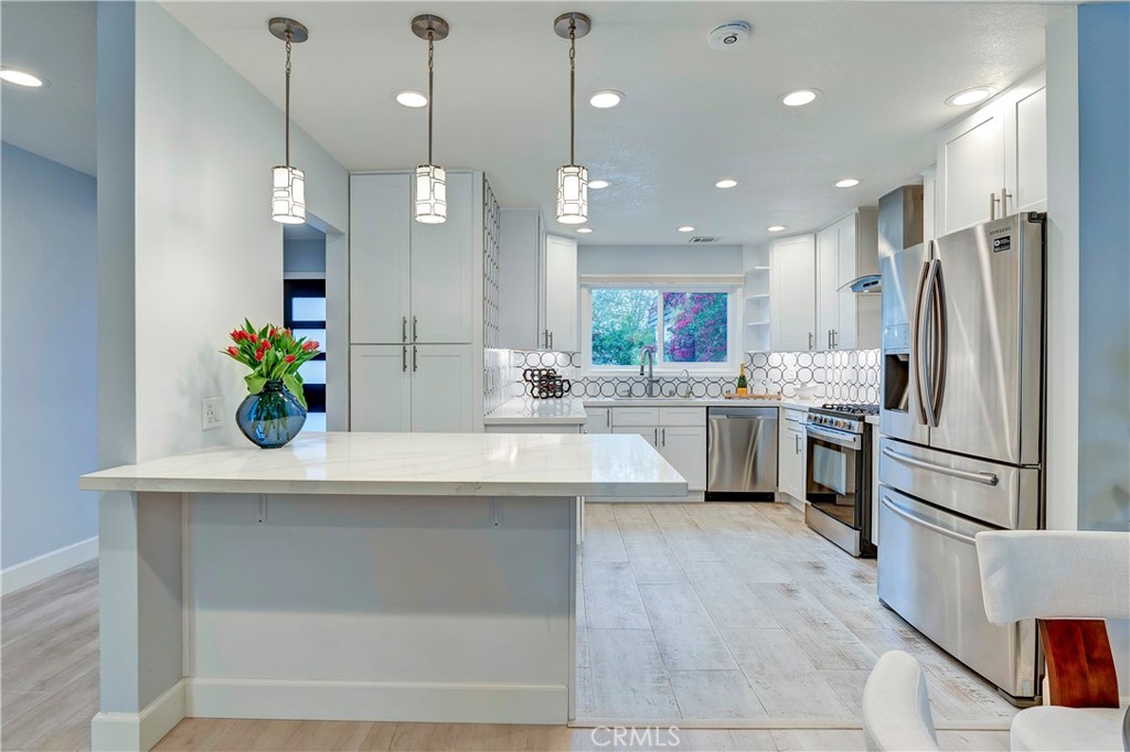 16 Queens Wreath Way