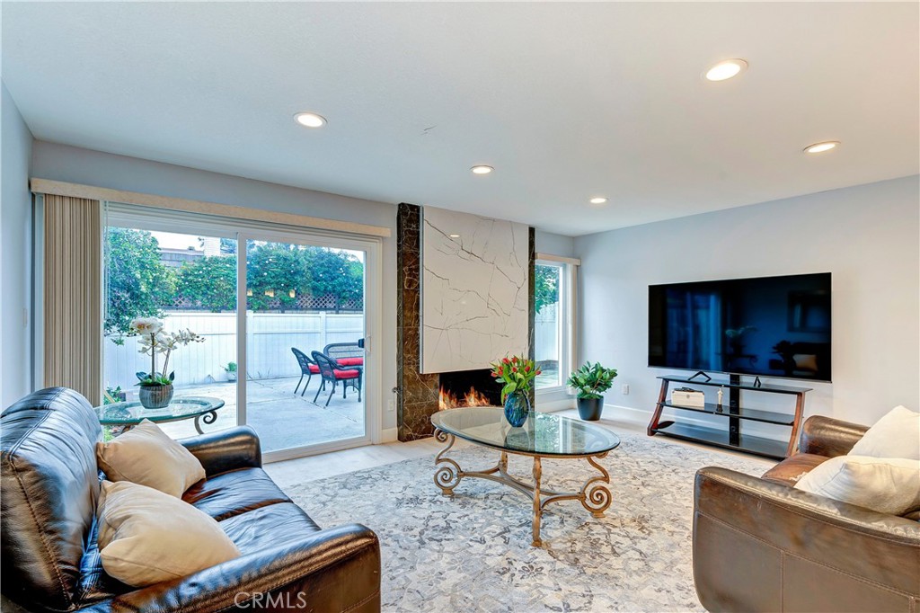 16 Queens Wreath Way