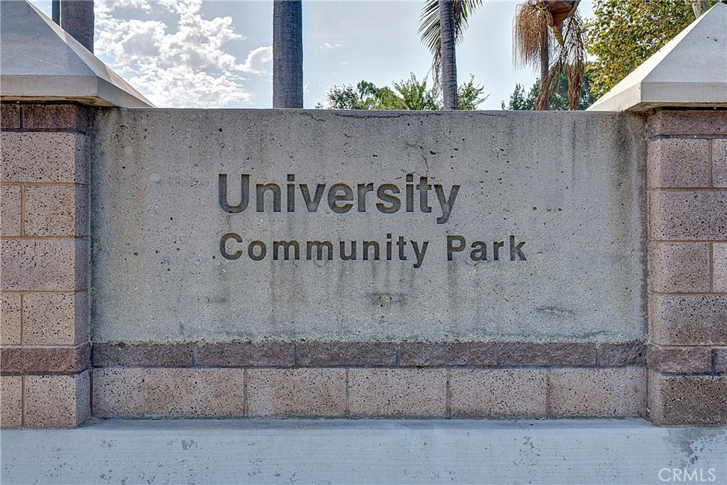 16 Queens Wreath Way