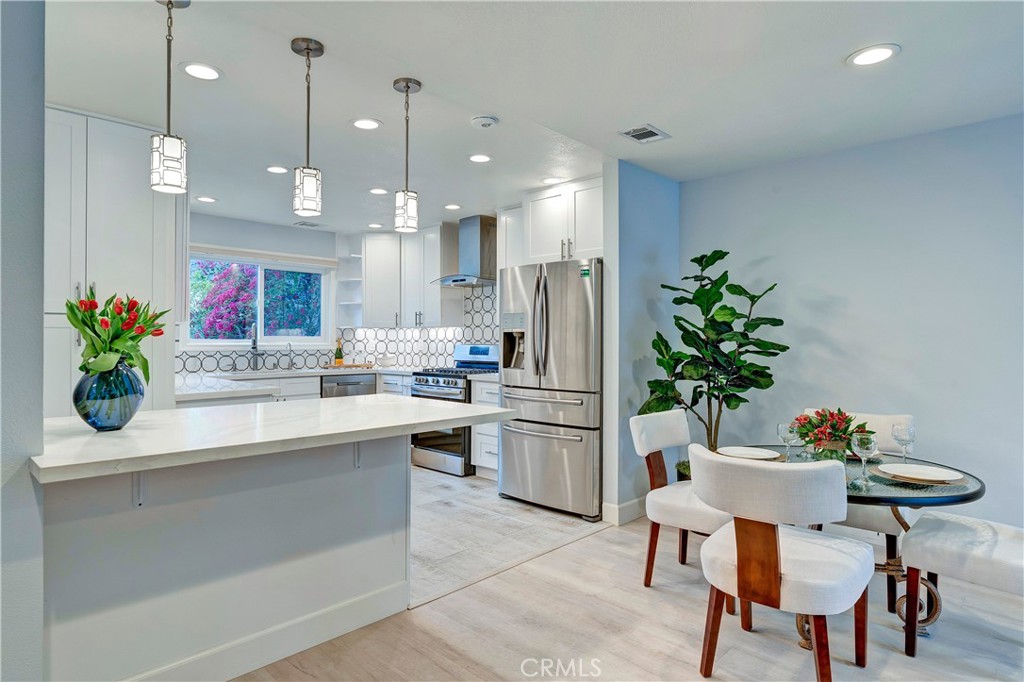 16 Queens Wreath Way