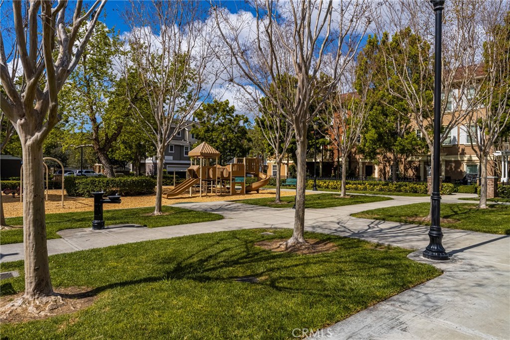 1512 Valencia Avenue