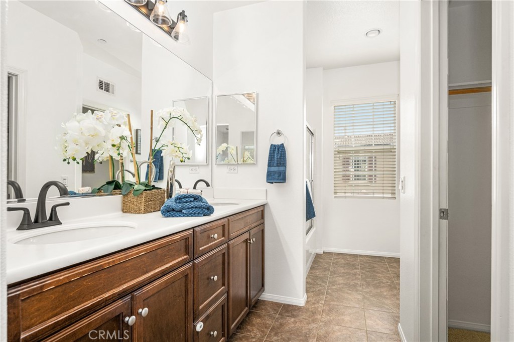 1512 Valencia Avenue