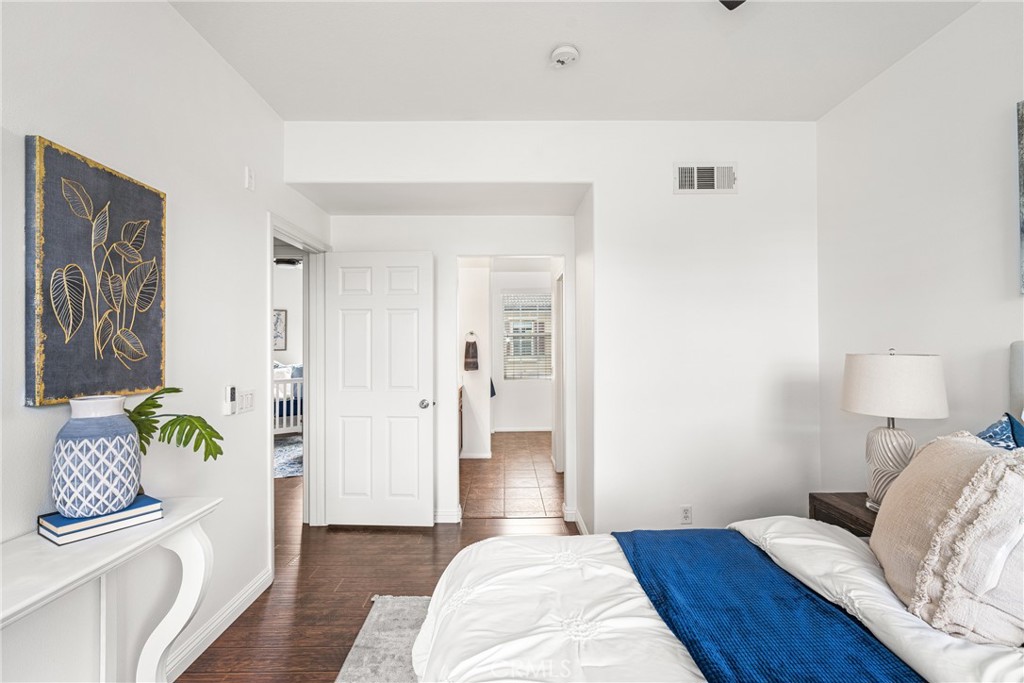 1512 Valencia Avenue