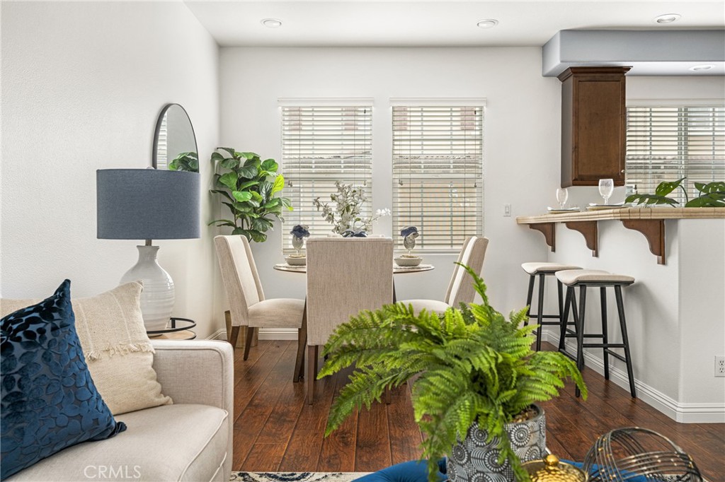 1512 Valencia Avenue