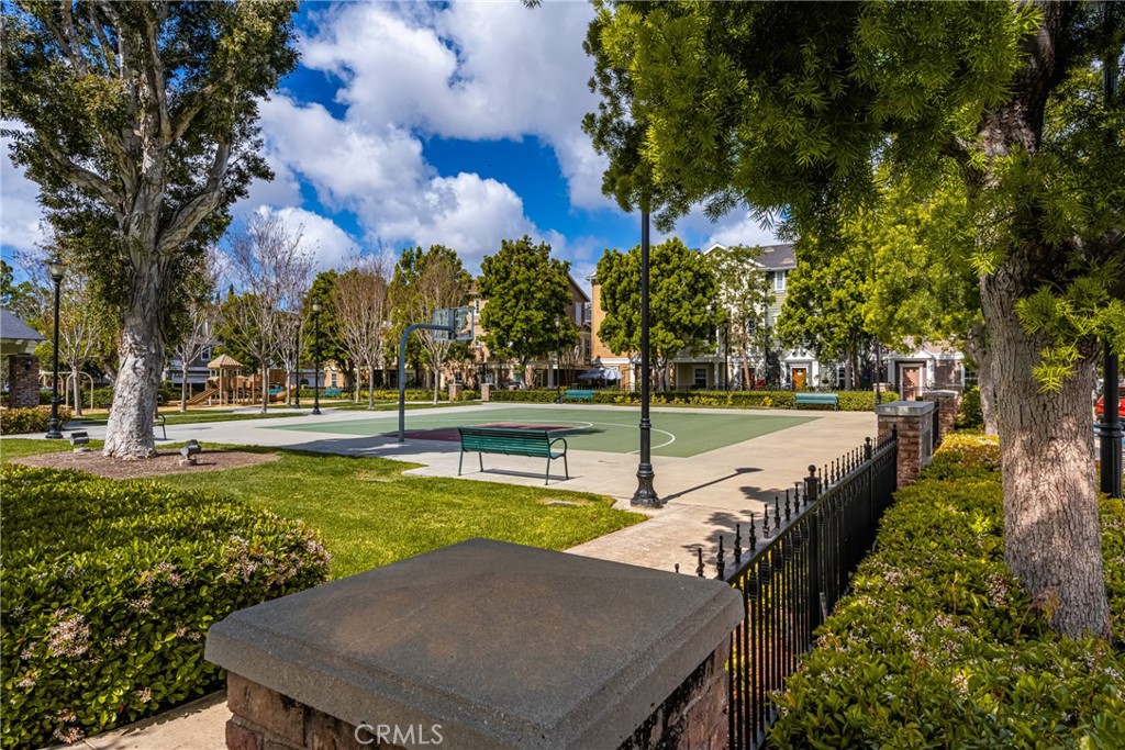 1512 Valencia Avenue