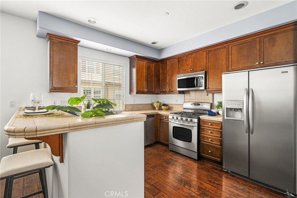 1512 Valencia Avenue