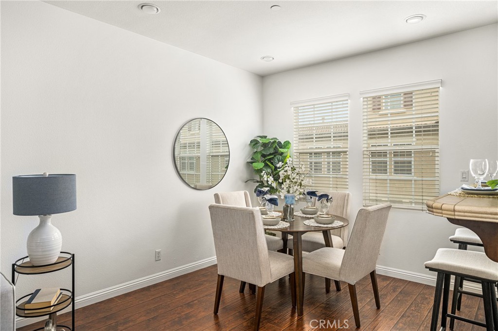 1512 Valencia Avenue