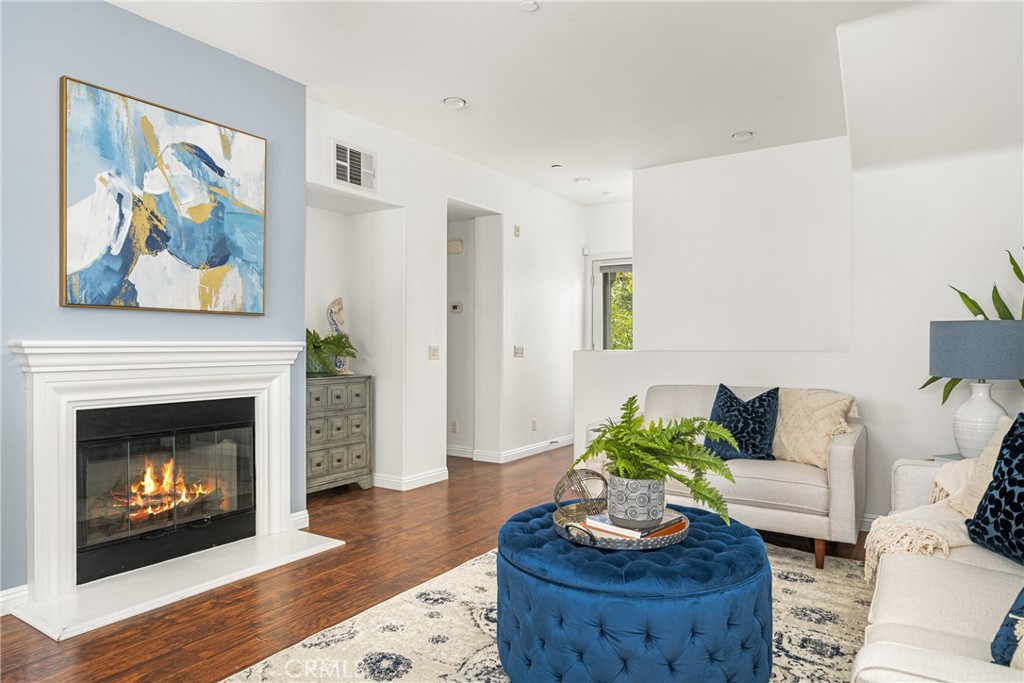 1512 Valencia Avenue