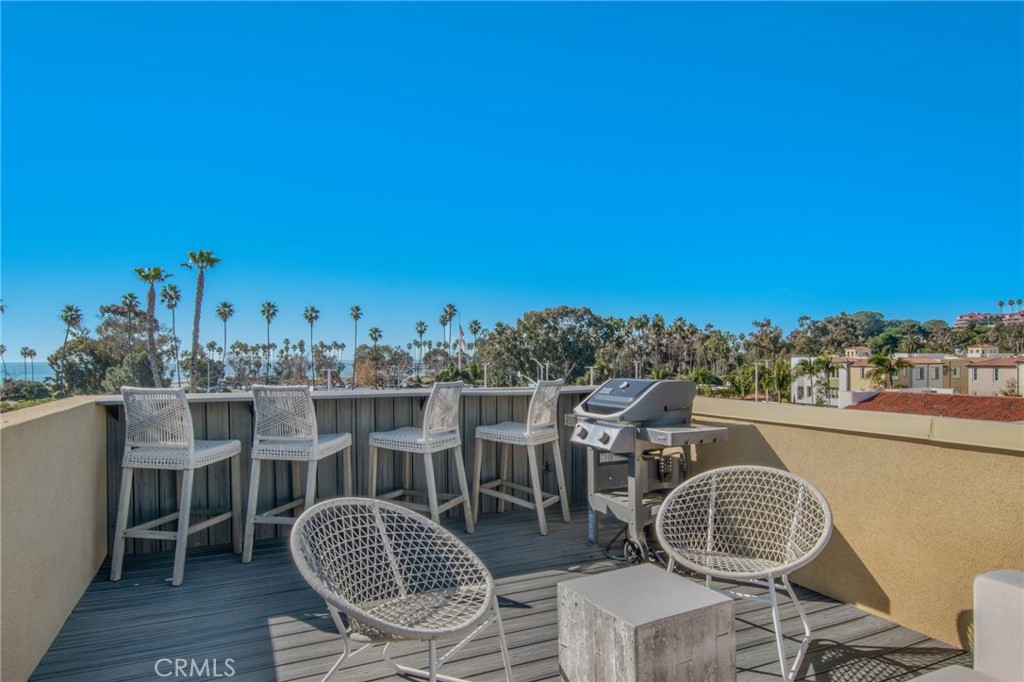 2353 Doheny Way