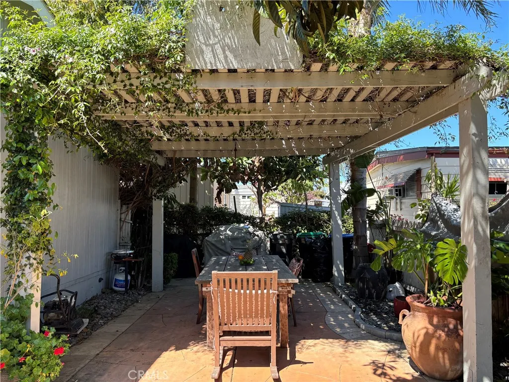 3101 S. Fairview St # 6