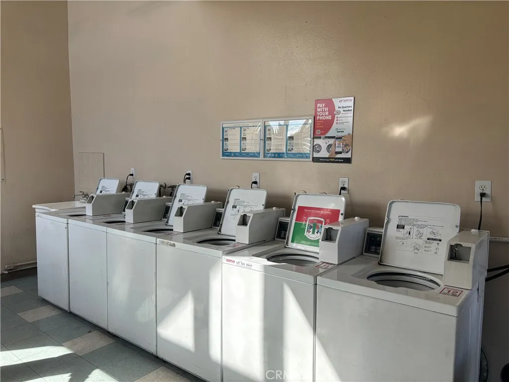 3101 S. Fairview St # 6