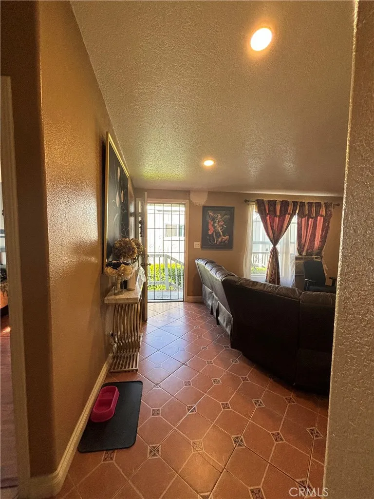 3101 S. Fairview St # 6