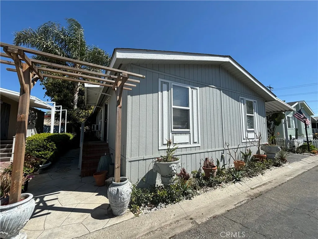 3101 S. Fairview St # 6