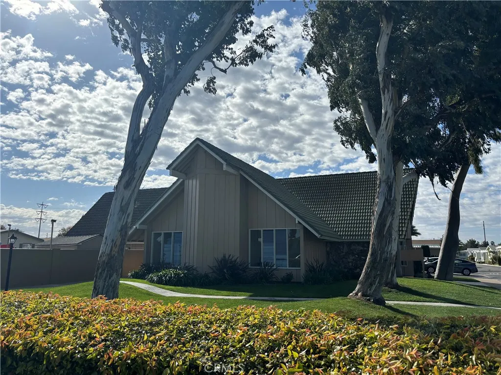 3101 S. Fairview St # 6