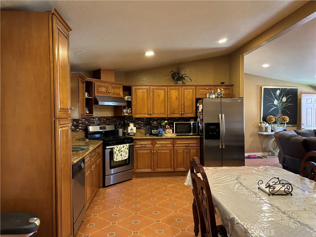 3101 S. Fairview St # 6