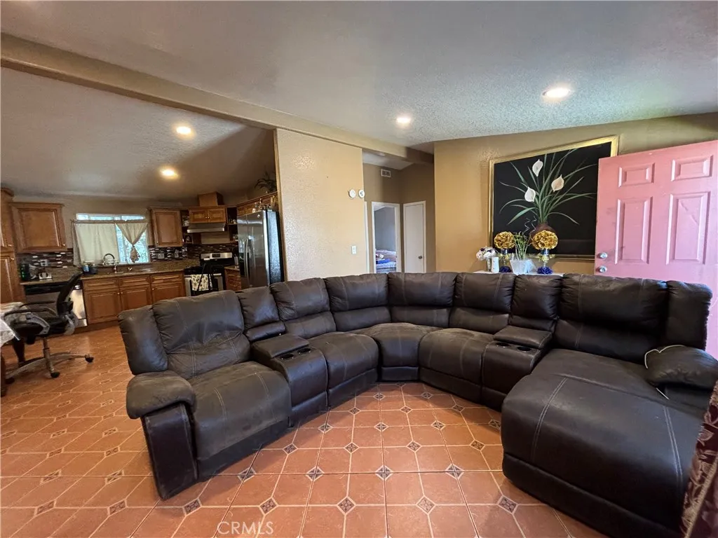 3101 S. Fairview St # 6