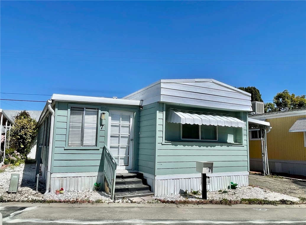 14352 Beach Boulevard 7