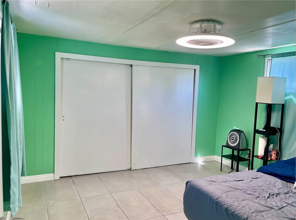 14352 Beach Boulevard 7