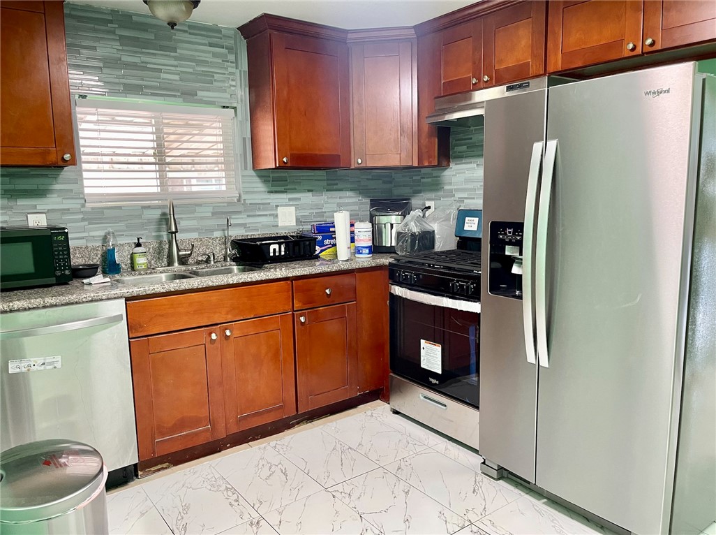 14352 Beach Boulevard 7