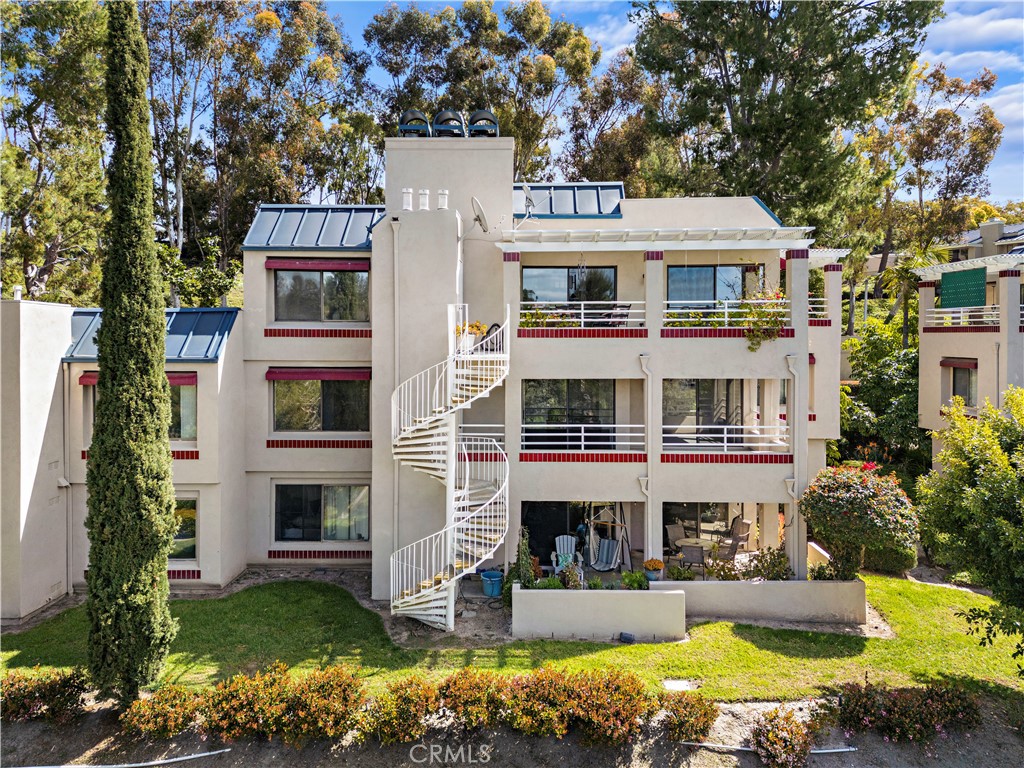 23247 Cherry Hills 46