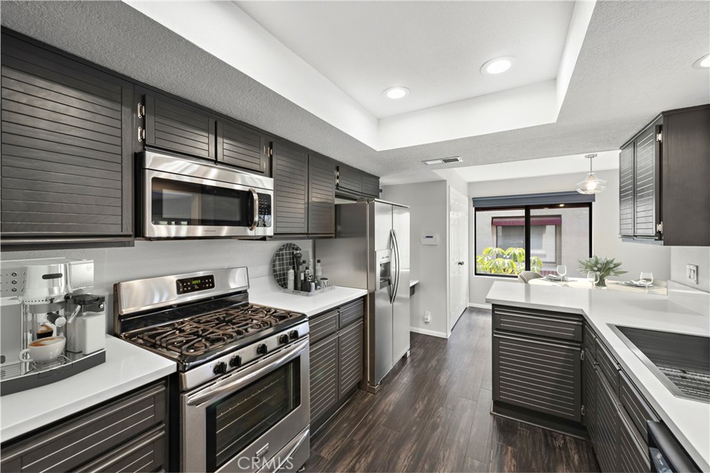 23247 Cherry Hills 46