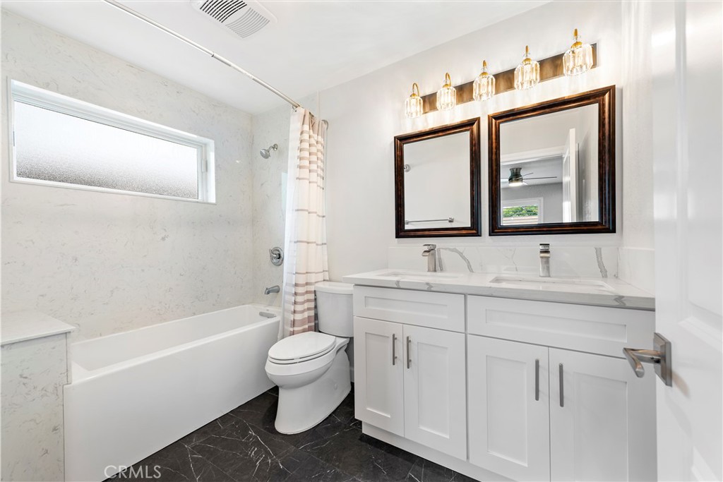 621 E Sycamore Avenue