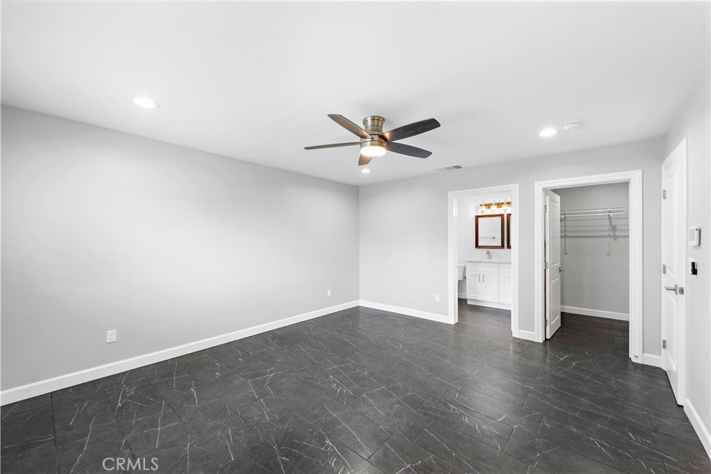 621 E Sycamore Avenue