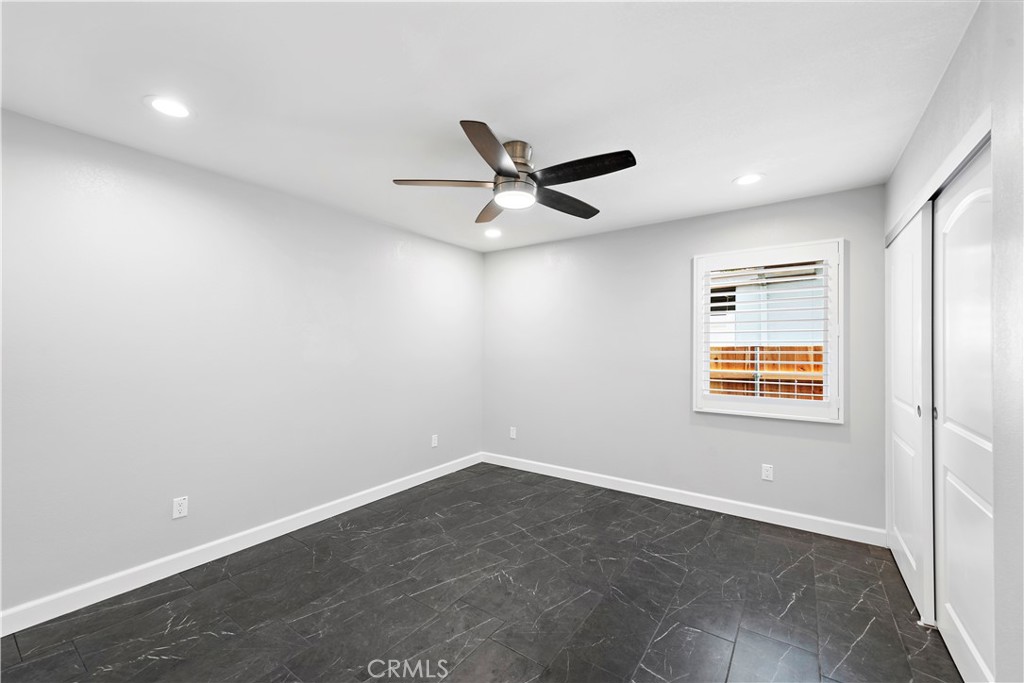 621 E Sycamore Avenue