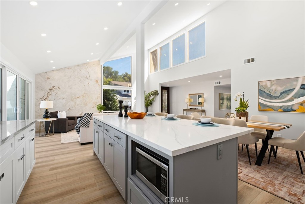 12 Redwood Tree Lane