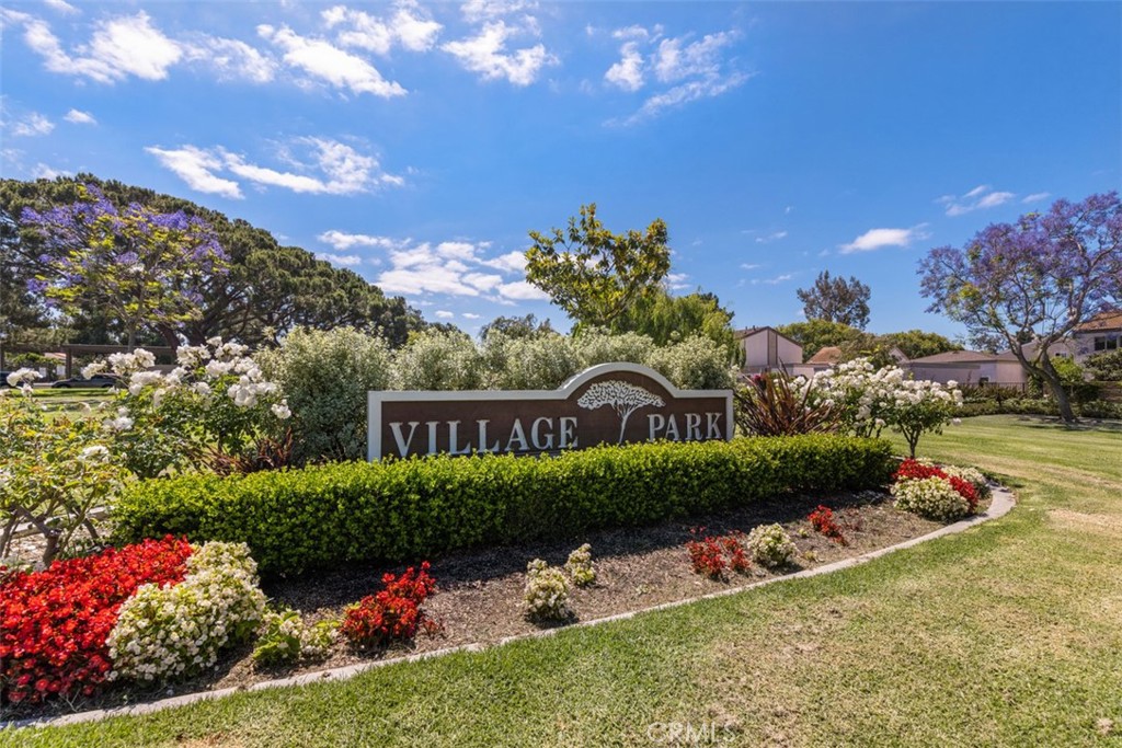 12 Redwood Tree Lane