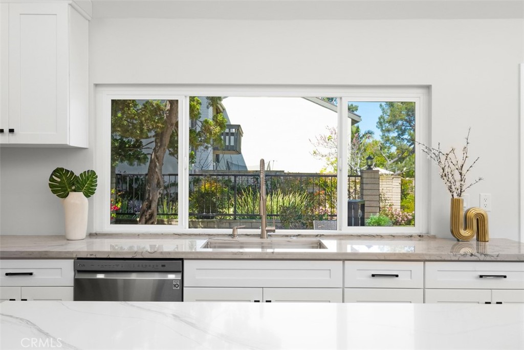 12 Redwood Tree Lane