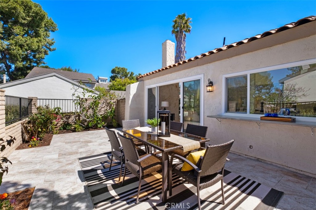 12 Redwood Tree Lane