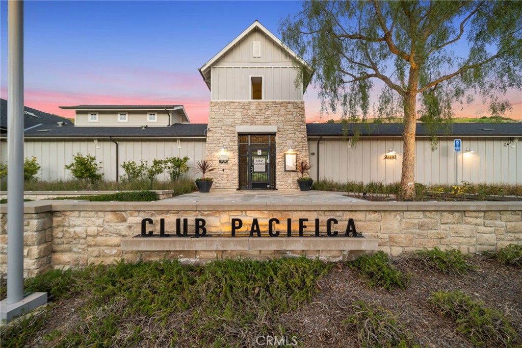 33590 Paseo Eternidad