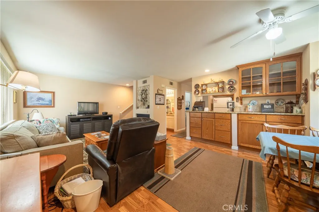 43485 30th Street W # 4