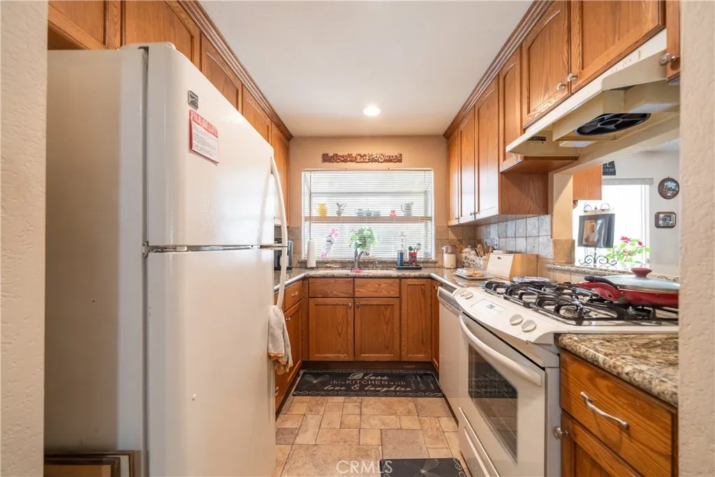 43485 30th Street W # 4