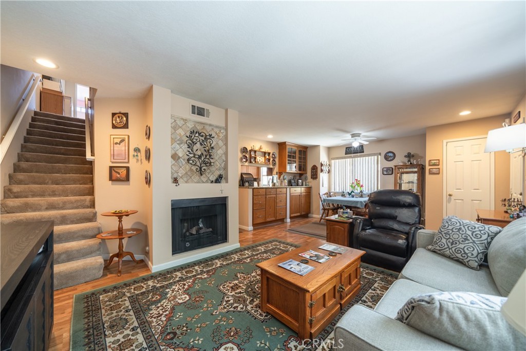 43485 30th Street W 4