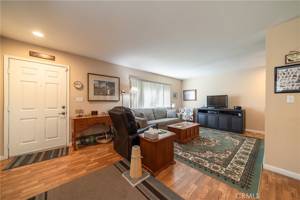 43485 30th Street W 4