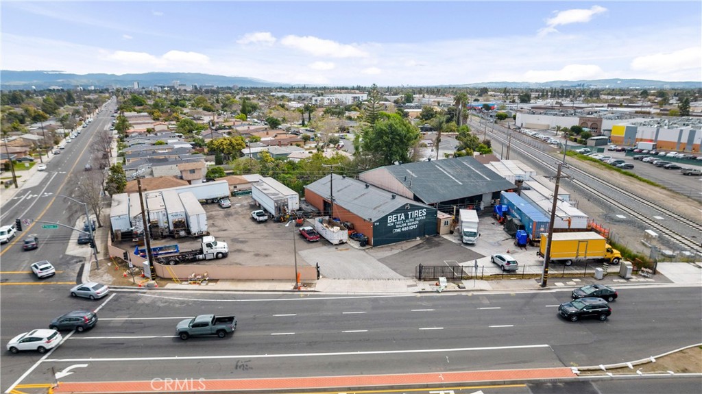 711 N Fairview Street